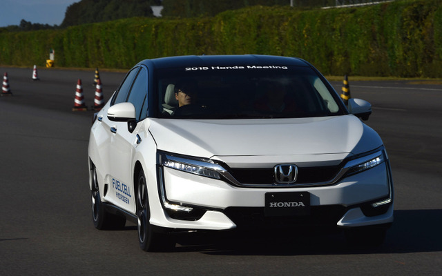 ホンダの燃料電池車（FCV）プロトタイプ