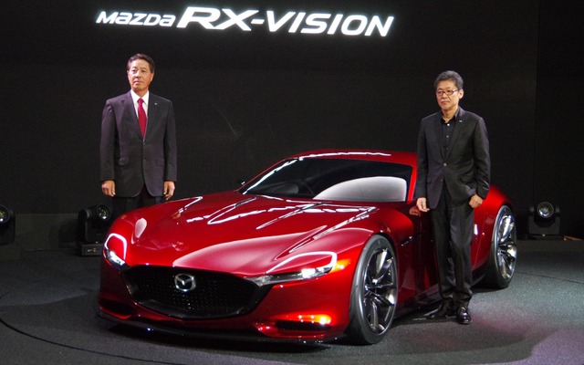 東京モーターショー2015、トップバッターとなったマツダは、スポーツカー『RX-VISION コンセプト』を発表