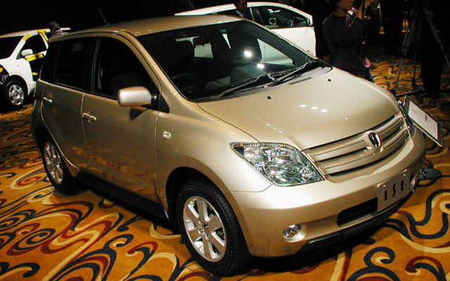 【今が売り時の車】トヨタ イスト…ヴィッツ はモデルチェンジしたぞ