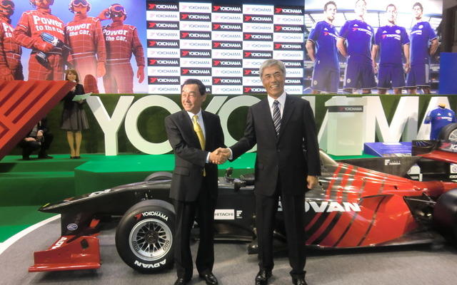 中嶋悟JRP会長（左）と野地YOKOHAMA社長。