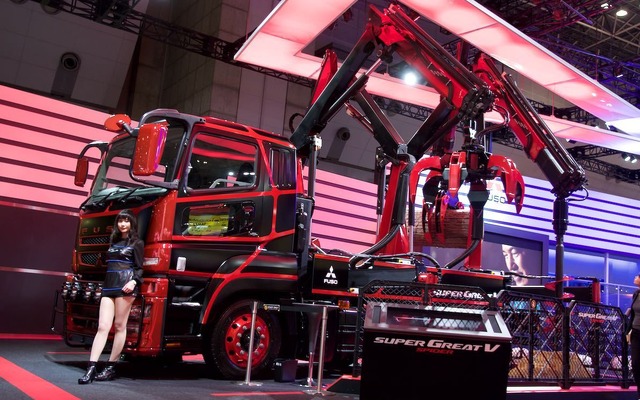 スーパーグレートV スパイダー（東京モーターショー15）