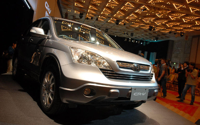 【ホンダ CR-V 新型発表】全世界で扱いやすいボディサイズに拡大