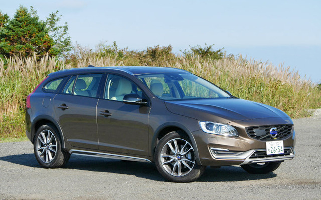 ボルボ V60 クロスカントリー T5 AWD