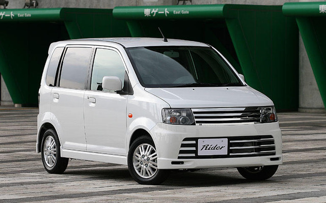 【日産 オッティ 新型発売】軽自動車初、ライダー設定