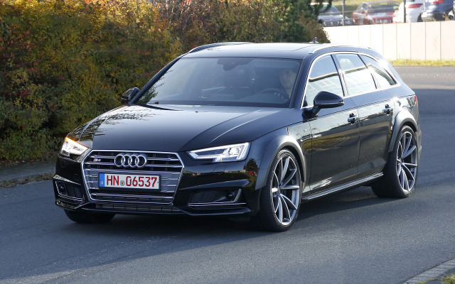 アウディRS4 スクープ写真