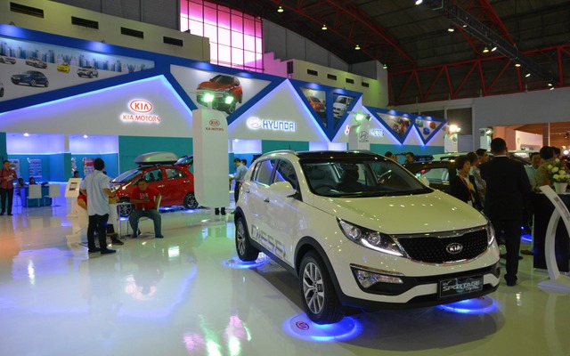 インドネシア国際モーターショー（IIMS）2015