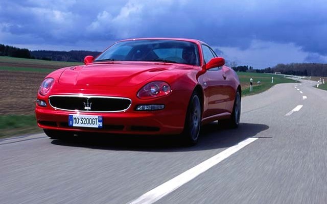 あなたの街をマセラティ『3200GT』が走る---日本縦断4200km!