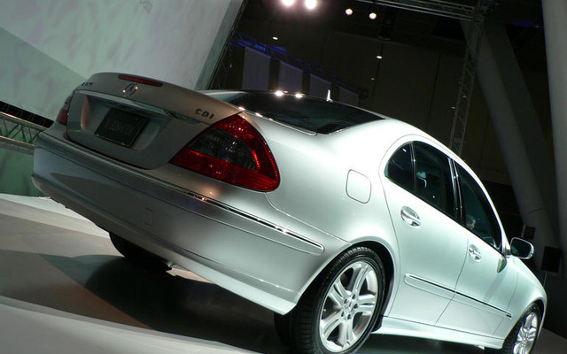ディーゼルに挑戦　E320CDI  に乗り換える