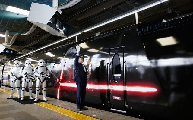 「スター・ウォーズ／フォースの覚醒」号出発式