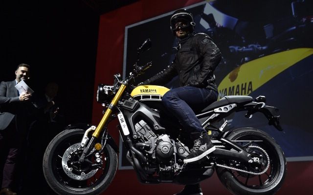 ヤマハ XSR900