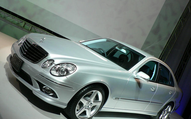 新世代V8搭載の E550アバンギャルドS に乗り換える