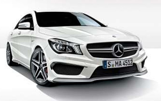 メルセデス-AMG CLA45 4マチック