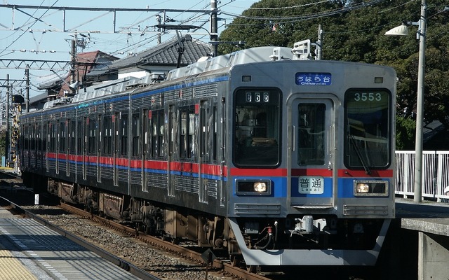 京成電鉄は12月12日から千葉線と東成田線にデジタルATSを導入する。写真は千葉線を走る電車。