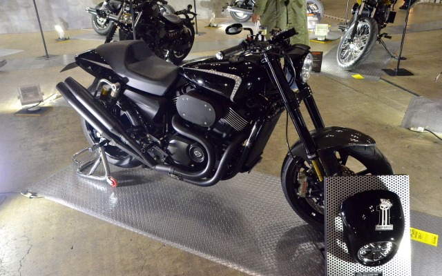 THE BATTLE of the Kings 優勝車 ハーレーダビッドソン新宿 ストリート750