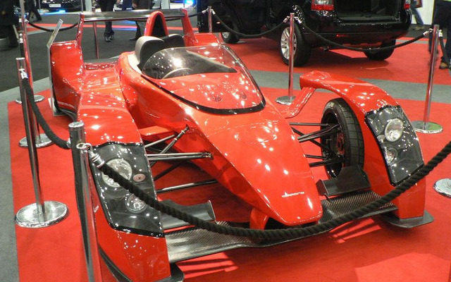 【MPH06】公道を走るF1マシン…カパロ T1