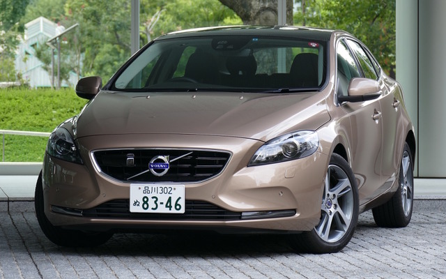 ボルボ V40 D4 SE