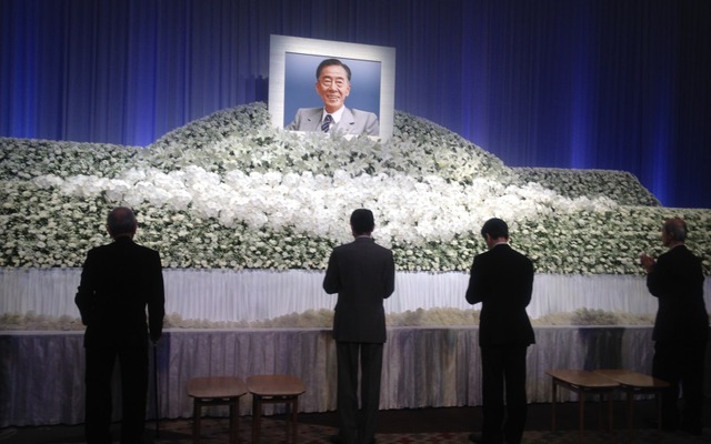 いすゞ自動車の社長、会長を務め、10月に亡くなった飛山一男氏の「お別れの会」が都内で開かれた