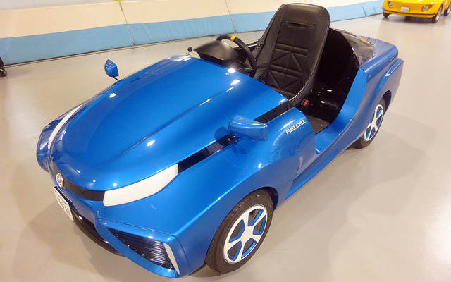 メガウェブに登場した子ども向け水素燃料電池車『FC-PIUS』