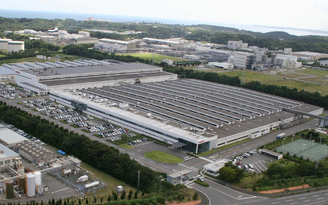日産、いわき工場のエンジン生産能力を増強　新型 スカイライン 準備