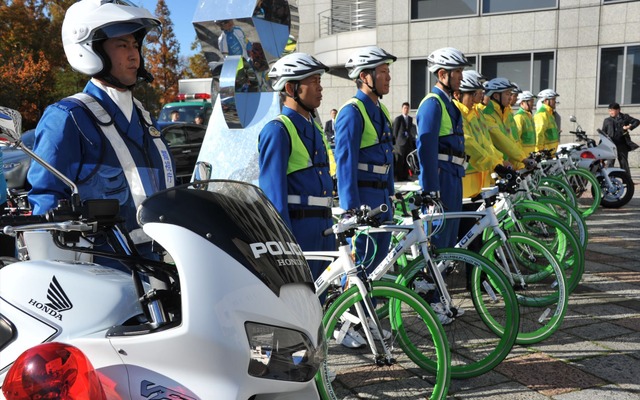 警視庁「BEEMS」、4警察署と自転車の安全な乗り方を訴える（足立区）