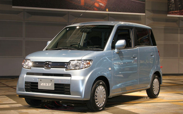 【株価】前日と同じ展開で　自動車は高安まちまち