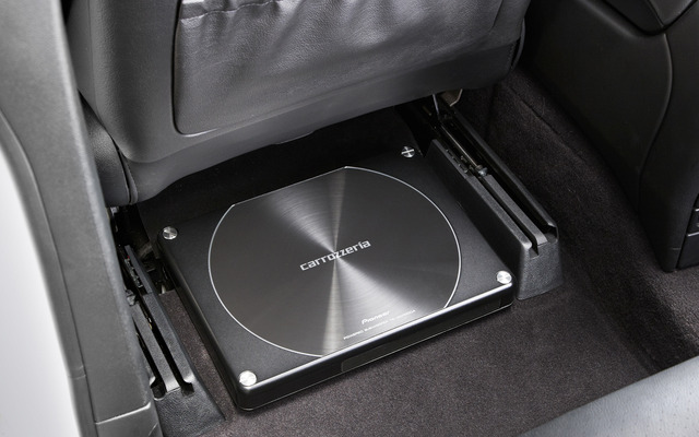 カロッツェリア・TS-WH1000A（税抜価格：5万円）
