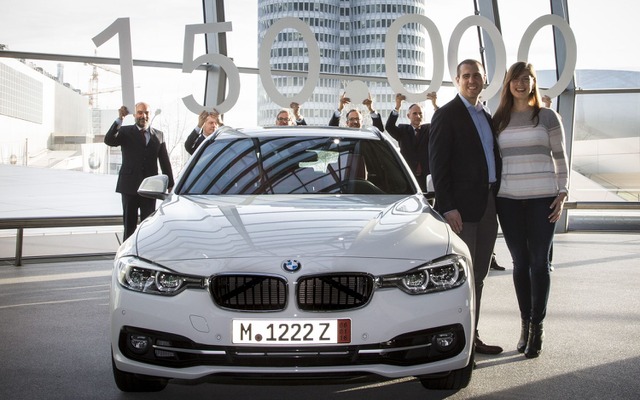BMWの独ミュンヘンのBMWヴェルトでの新車の引き渡しが累計15万台に到達