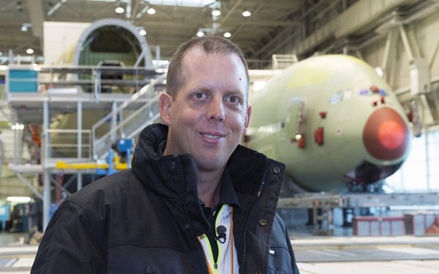 エミレーツ航空、「究極のA380ファン」をエアバス製造施設に招待（1）