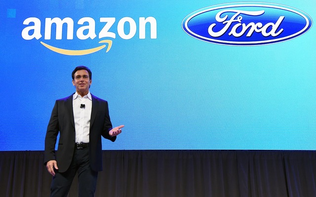 フォード、アマゾンと提携…車を音声で遠隔操作（CES16）