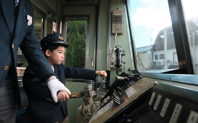叡山電鉄は1月31日に小学生向け体験イベントを実施。同社初の運転体験も行われる。