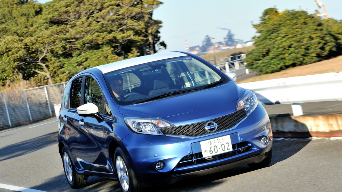 日産 ノート 試乗 フットワークは軽やかで 思いのほかスポーティ 片岡英明 レスポンス Response Jp 日産 ノート 試乗 フットワークは軽やかで 思いのほかスポーティ 片岡英明 レスポンス Response Jp