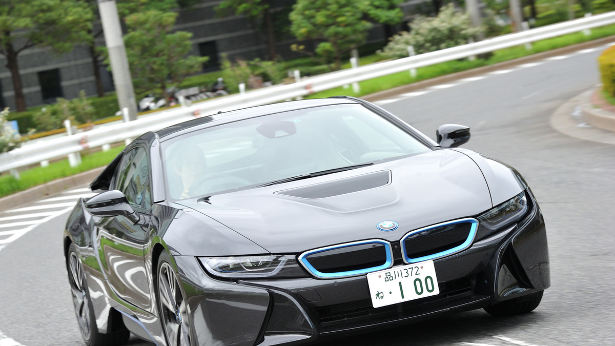 Bmw I8 試乗 スーパーカーのようでスーパーカーに非ず 中村孝仁 レスポンス Response Jp