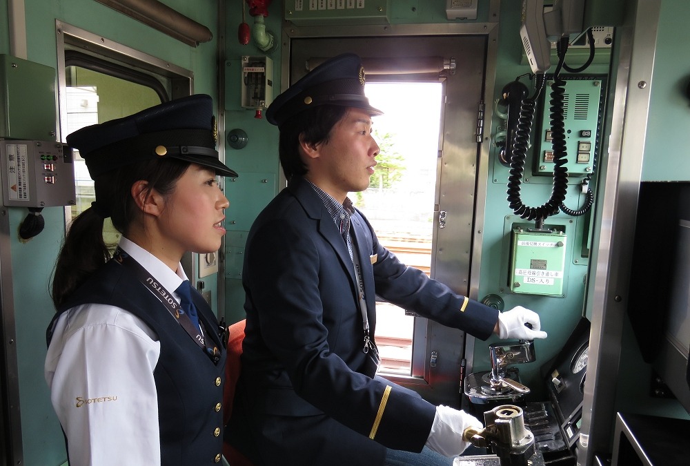 みんな運転うまくてビックリ 相鉄が運転体験イベント初開催 レスポンス Response Jp みんな運転うまくてビックリ 相鉄が運転体験イベント初開催 レスポンス Response Jp