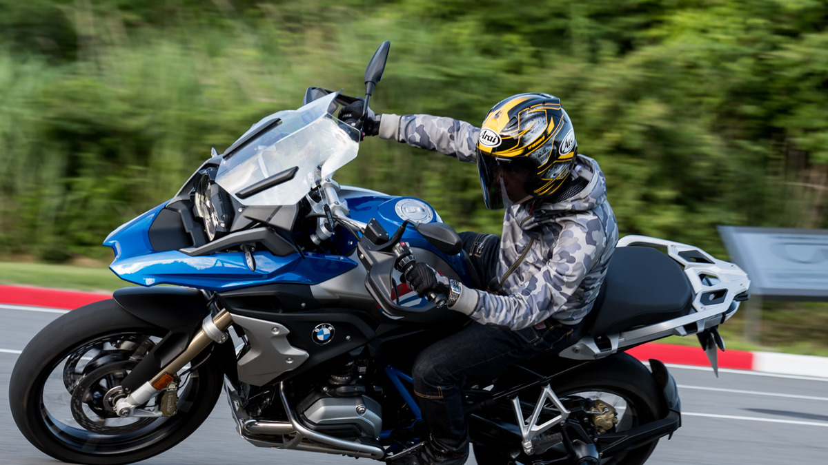 Bmw R10gs スタイルラリー 試乗 湧き出る冒険心が抑えられない 青木タカオ レスポンス Response Jp Bmw R10gs スタイルラリー 試乗 湧き出る冒険心が抑えられない 青木タカオ レスポンス Response Jp