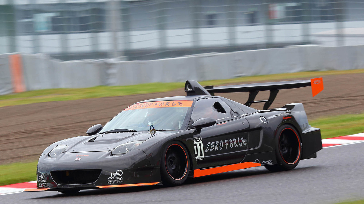 夢かなった 鈴鹿サーキットを貸切 参加者たった一人の歴代 Nsx 試乗会 レスポンス Response Jp 夢かなった 鈴鹿サーキットを貸切 参加者たった一人の歴代 Nsx 試乗会 レスポンス Response Jp