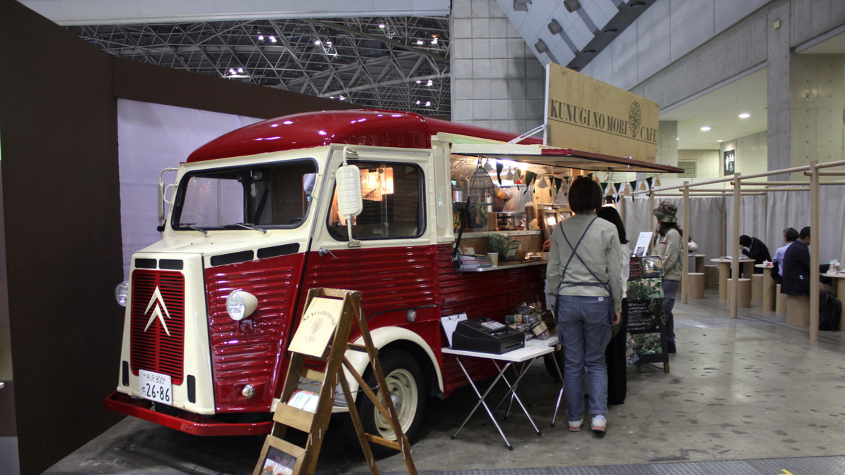 リサイクル業者がシトロエンhトラックのオシャレな移動販売車を出展した訳 エコプロ17 レスポンス Response Jp