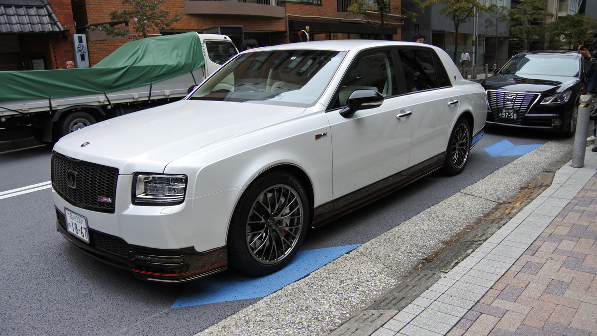 トヨタ センチュリー Grmn 世界に1台しかない豊田章男社長専用車がサプライズ登場 市販化は レスポンス Response Jp