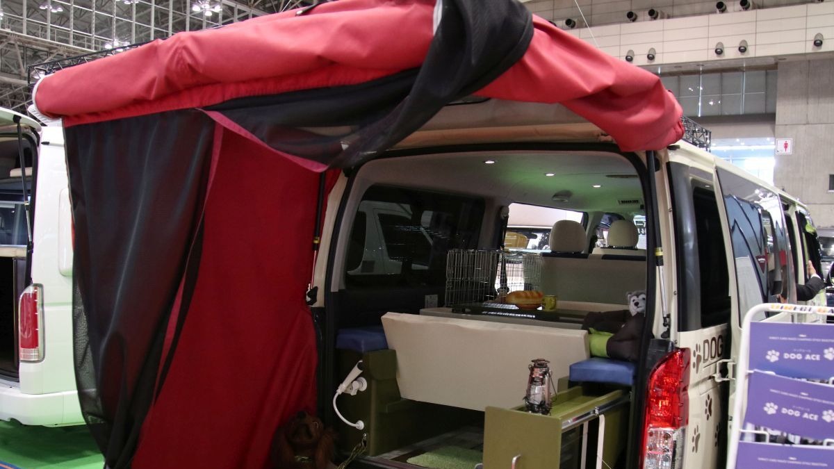 もうひとつのトレンドはペット同伴 ハイエース 愛犬仕様 ジャパンキャンピングカーショー19 レスポンス Response Jp
