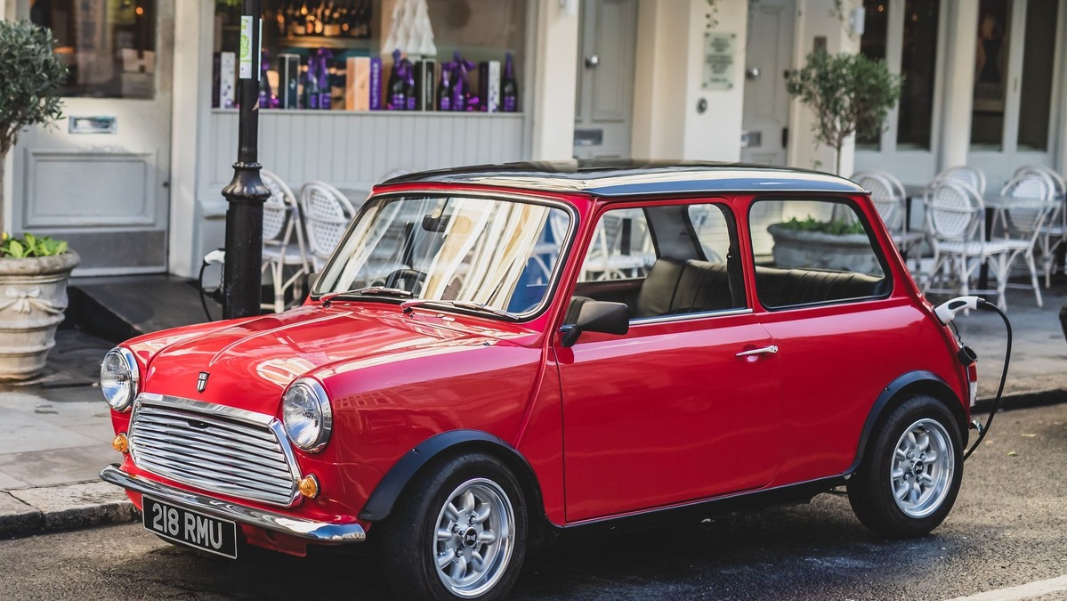クラシック Mini がevに 100台を限定生産 7万9000ポンドから レスポンス Response Jp クラシック Mini がevに 100台を限定生産 7万9000ポンドから レスポンス Response Jp