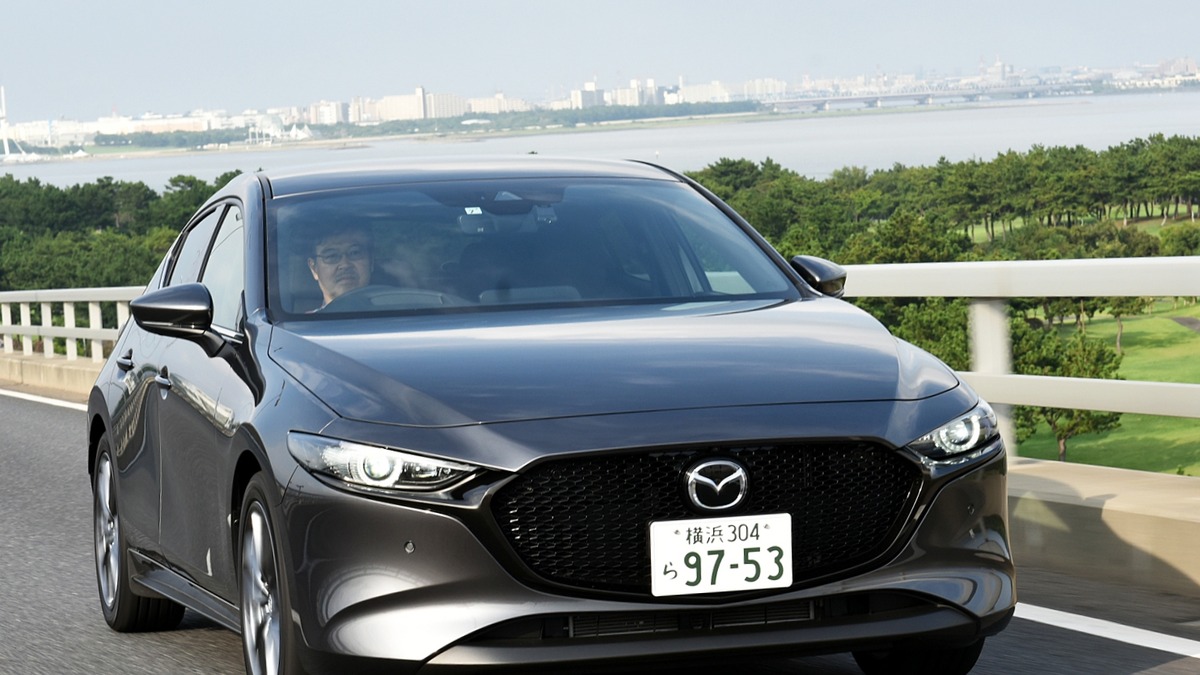 マツダ3 新型試乗 まるでドイツ車のような 懐の深い 走り 片岡英明 レスポンス Response Jp