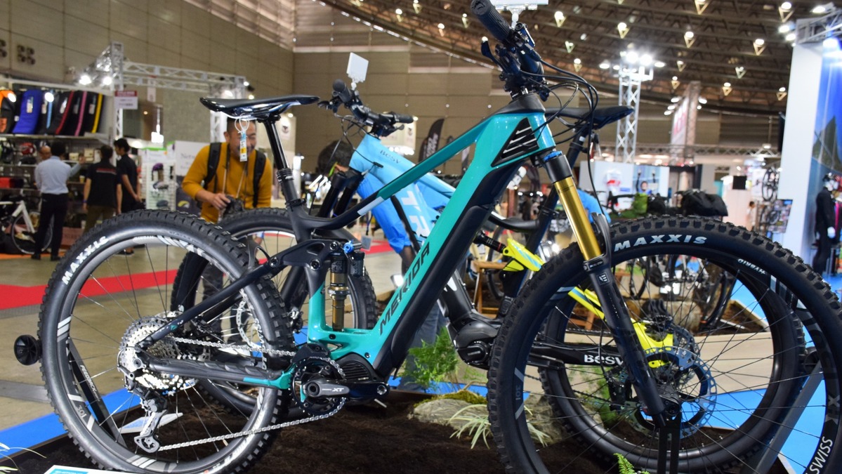 話題のE-BIKEが勢揃いした日本最大規模のスポーツ自転車展示会