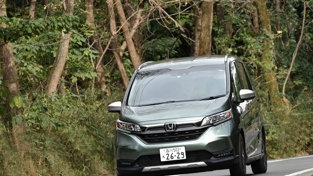 ホンダ フリード 新型試乗 クロスターはいい意味でミニバンっぽさを薄めた 森口将之 レスポンス Response Jp ホンダ フリード 新型試乗 クロスターはいい意味でミニバンっぽさを薄めた 森口将之 レスポンス Response Jp