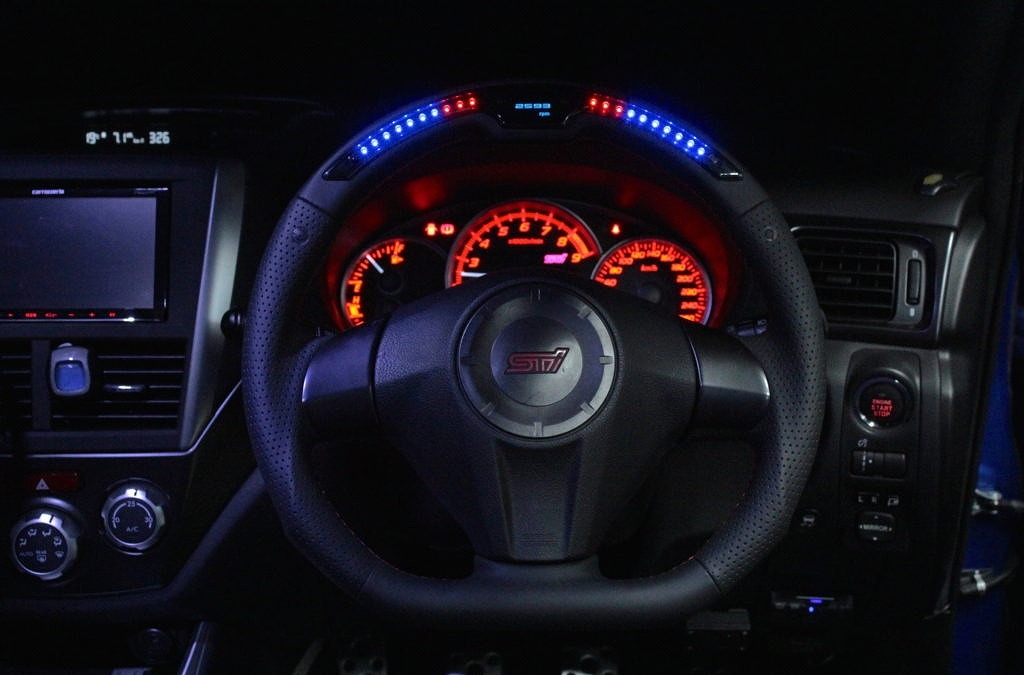 ダムド パフォーマンスステアリングホイール インプレッサ Wrx Sti Gv Gr系に対応 Ledで車両情報を表示 レスポンス Response Jp