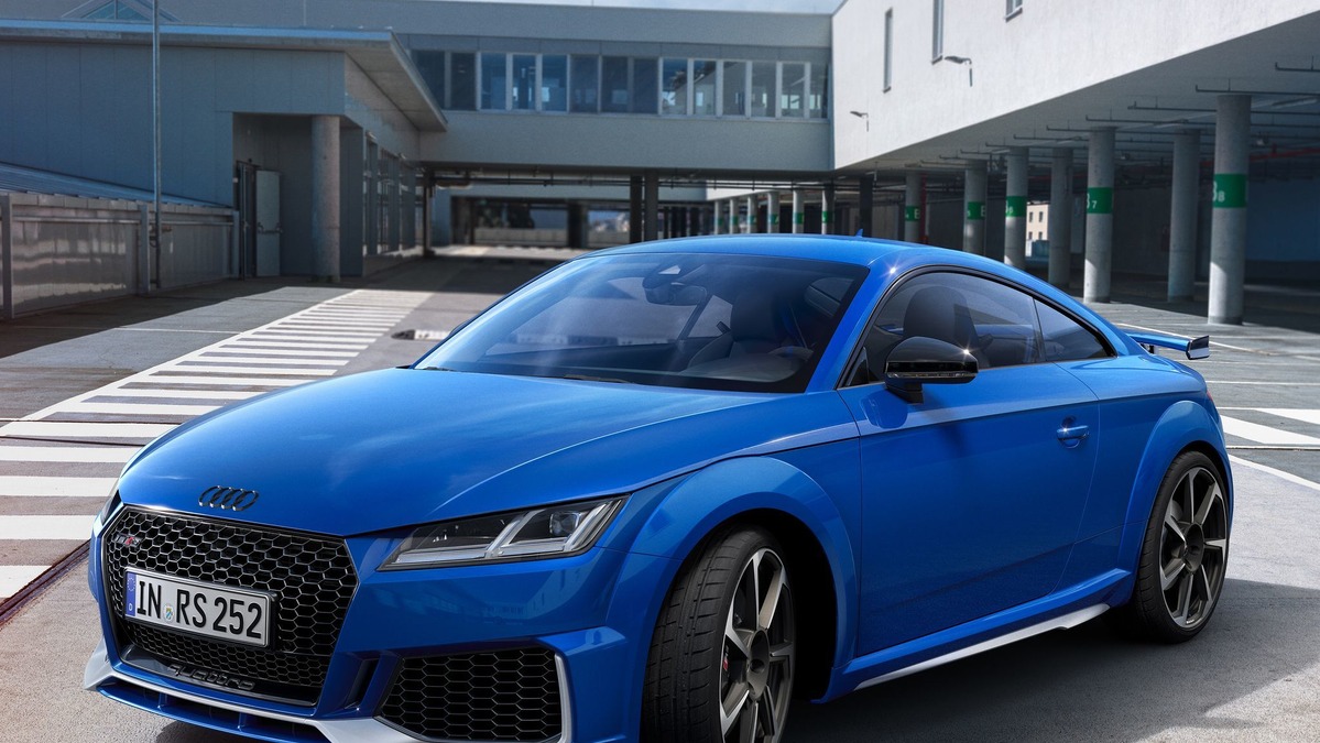 アウディの高性能モデル Rs 25周年記念車を欧州発表 Rs2 がモチーフ レスポンス Response Jp アウディの高性能モデル Rs 25周年記念車を欧州発表 Rs2 がモチーフ レスポンス Response Jp