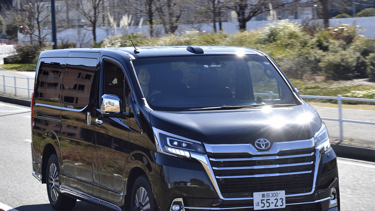 トヨタ グランエース 新型試乗 2列目 3列目も さすがトヨタ な乗り心地 中村孝仁 レスポンス Response Jp