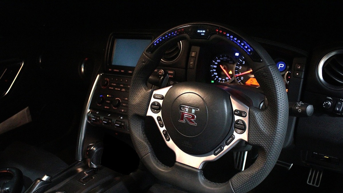 ダムド R35 Gt R用スマートステアリングを発売 Ledで車両情報を表示 レスポンス Response Jp ダムド R35 Gt R用スマートステアリングを発売 Ledで車両情報を表示 レスポンス Response Jp
