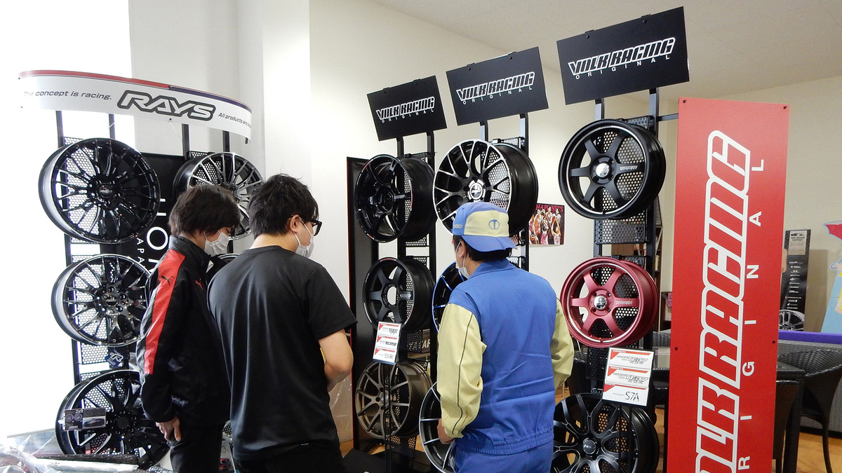 Volk Racing 年の新商品フェア 秋田県の小西タイヤで5月31日まで開催 レスポンス Response Jp Volk Racing 年の新商品フェア 秋田県の小西タイヤで5月31日まで開催 レスポンス Response Jp