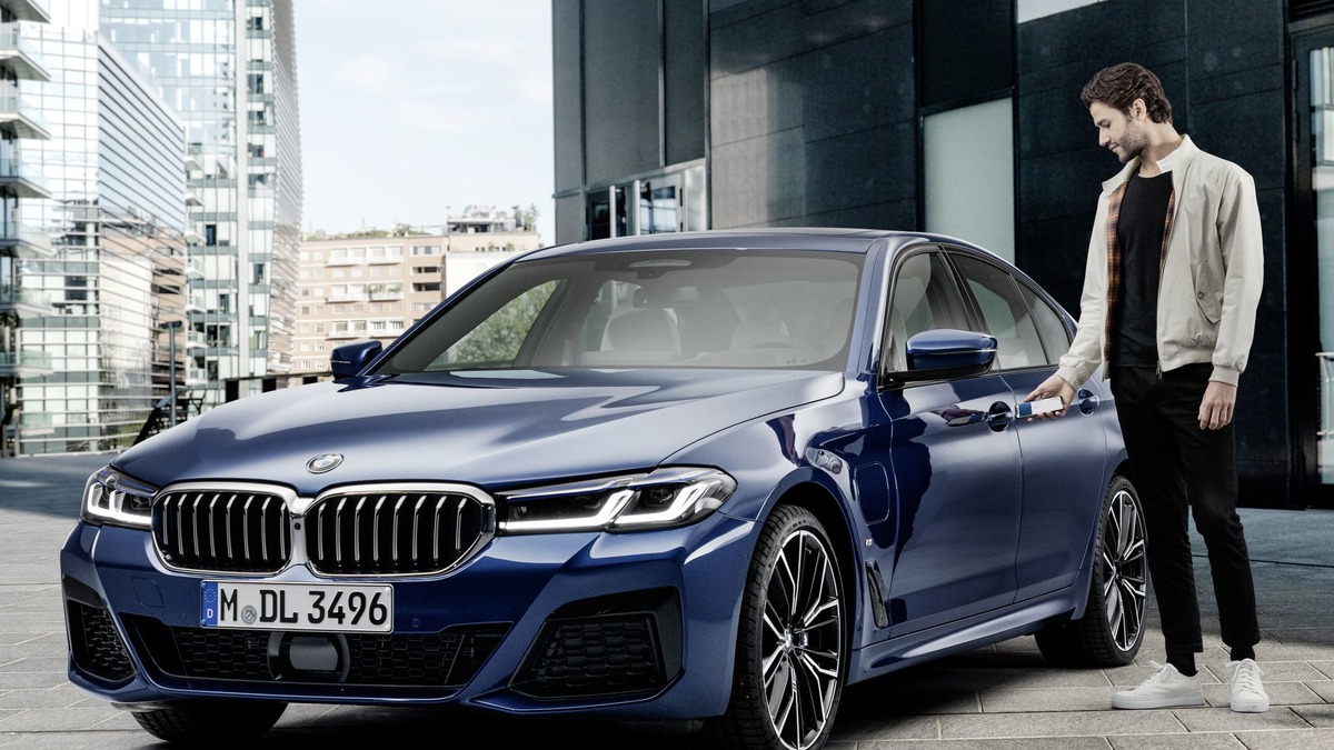Bmwが Iphone をデジタルキーに 自動車メーカー初 7月生産車から レスポンス Response Jp Bmwが Iphone をデジタルキーに 自動車メーカー初 7月生産車から レスポンス Response Jp