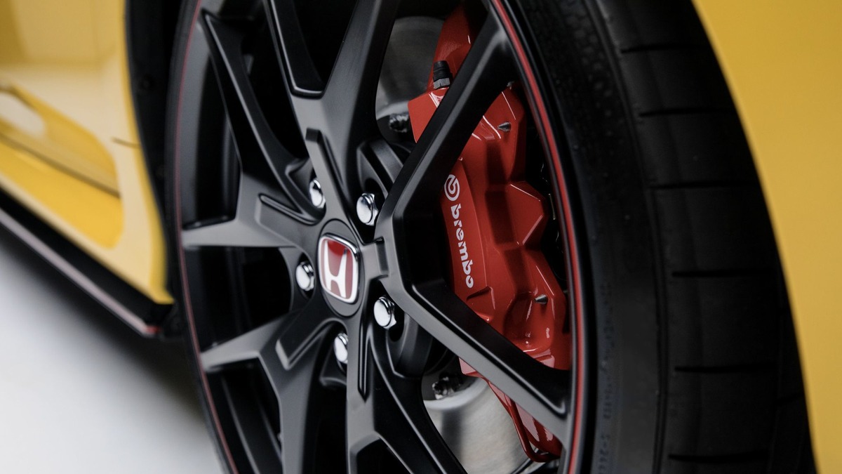 sとホンダが軽量高剛性アルミホイールを共同開発 シビックタイプr リミテッドエディションに装着 動画 レスポンス Response Jp sとホンダが軽量高剛性アルミホイールを共同開発 シビックタイプr リミテッドエディションに装着 動画 レスポンス Response Jp