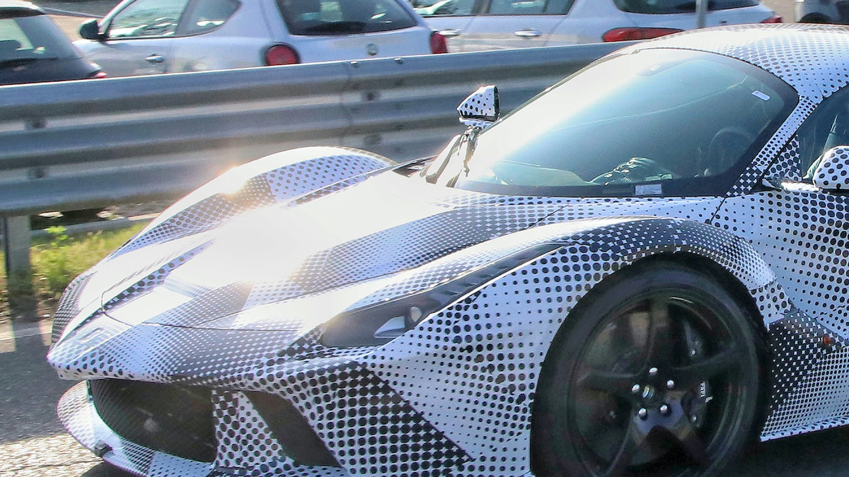 1000馬力超え確実 フェラーリの次世代ハイパーカー 開発車両をスクープ レスポンス Response Jp